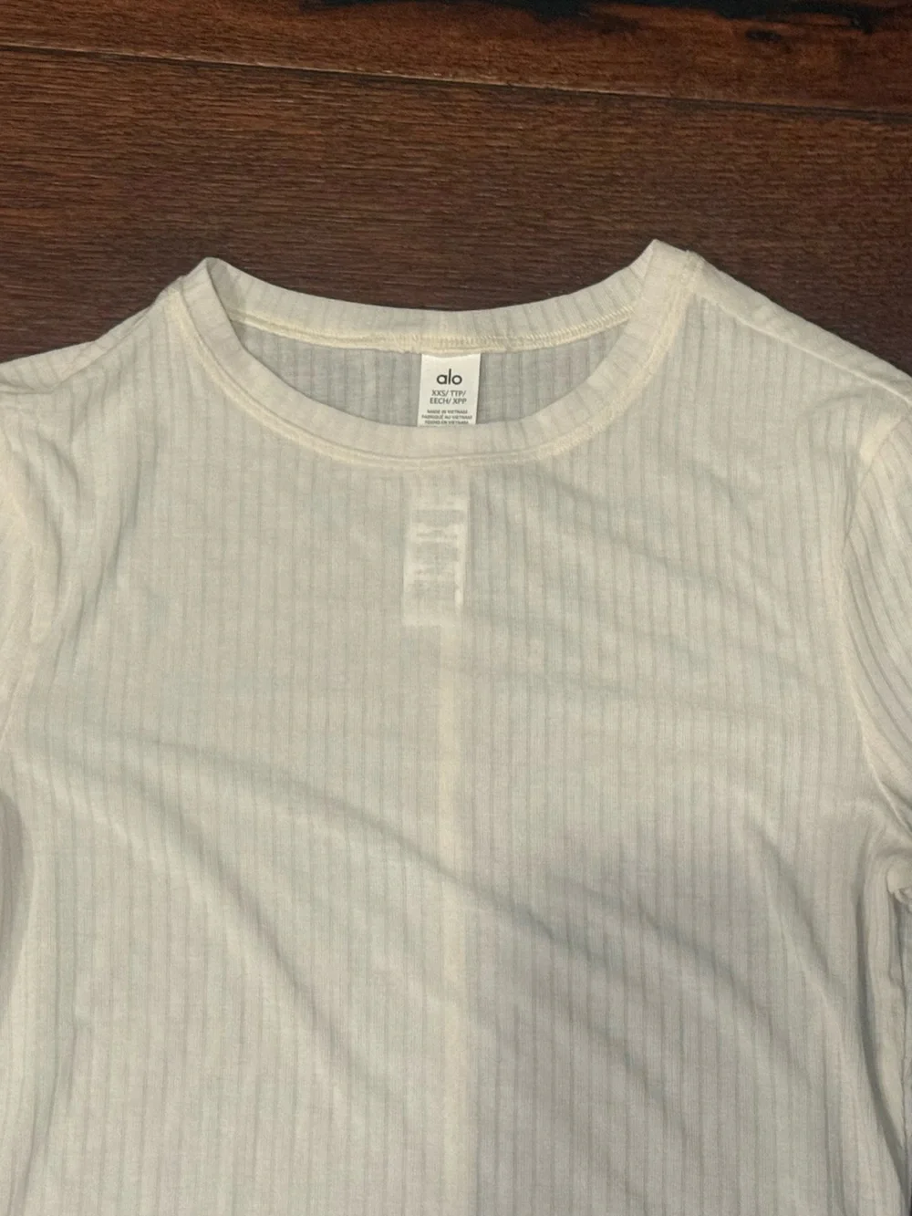 NWT ALO WOMENS RIBBED SEA-COAST LONG SLEEVE, SIZE XXS, CREAM